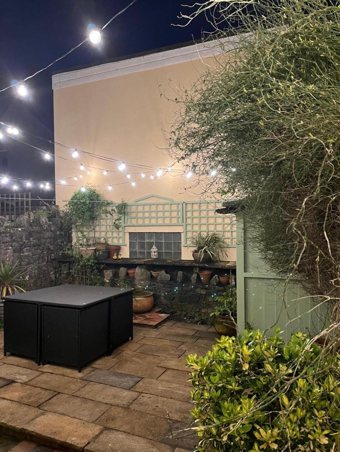 Honey Cottage Tenby Exterior photo